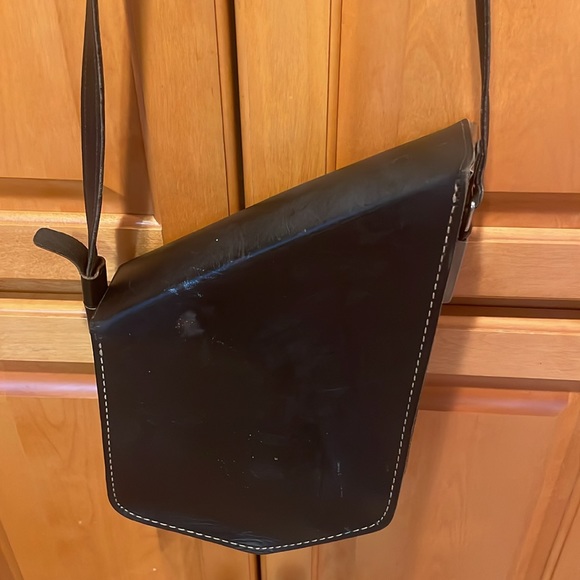 Bell & Howell Leather Crossbody Camera Bag - Picture 12 of 13